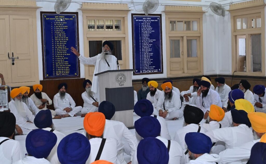 ਸਰਕਾਰ ਦੁਆਰਾ ਪਾਸ ਕਾਨੂੰਨ ਵਿਚਲੀਆਂ ਊਣਤਾਈਆਂ ਤੋਂ ਸੰਗਤਾਂ ਨੂੰ ਜਾਣੂ ਕਰਵਾਉਣਾ ਪ੍ਰਚਾਰਕਾਂ ਦੀ ਵੱਡੀ ਜ਼ੁੰਮੇਵਾਰੀ- ਐਡਵੋਕੇਟ ਧਾਮੀ