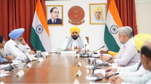 ਪੰਜਾਬ ਵਿੱਚ ਠੇਕੇਦਾਰੀ ਪ੍ਰਣਾਲੀ ਖਤਮ ਕਰਨ ਦਾ ਲਿਆ ਵੱਡਾ ਕੈਬਨਿਟ ਫੈਸਲਾ; 65,000 ਮੁਲਾਜ਼ਮ ਹੋਣਗੇ ਰੈਗੂਲਰ; ਮਾਨਸੂਨ ਸੈਸ਼ਨ ਵਿੱਚ ਹੋਵੇਗਾ ਬਿੱਲ ਪੇਸ਼