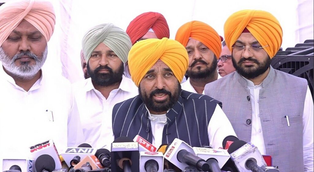 ਮੋਦੀ ਸਰਕਾਰ ਖਾੜੀ ਜੰਗ ਦੀ ਆੜ ਵਿੱਚ ਲੋਕਾਂ ਤੋਂ ਆਪਣੀ ਵਿਦੇਸ਼ ਤੇ ਆਰਥਿਕ ਨੀਤੀ ਦੀਆਂ ਨਾਕਾਮੀਆਂ ਲੁਕਾਉਣ ਦੀ ਕੋਸ਼ਿਸ਼ ਕਰ ਰਹੀ: ਮੁੱਖ ਮੰਤਰੀ ਭਗਵੰਤ ਸਿੰਘ ਮਾਨ*