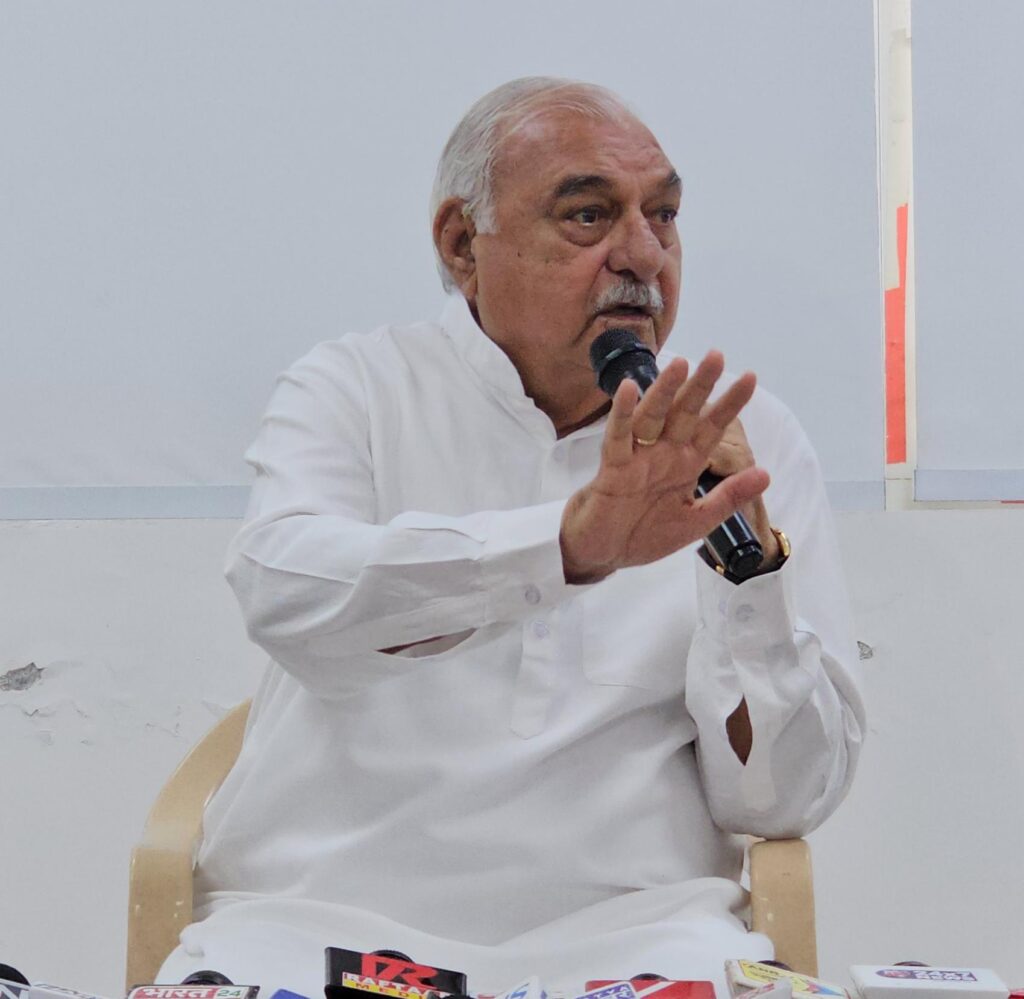 प्रदेश में चल रही अपराध, महंगाई, बेरोजगारी, पेपर लीक और घोटालों की सरकार- हरियाणा पुर्व मुख्यमंत्री एवं नेता प्रतिपक्ष भूपेंद्र सिंह हुड्डा
