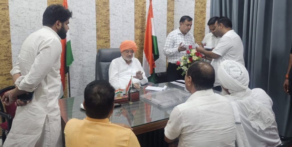 इस बार एक सप्ताह पहले 25 मई से शुरू होगी सूरजमुखी की खरीद : कृषि मंत्री श्याम सिंह राणा