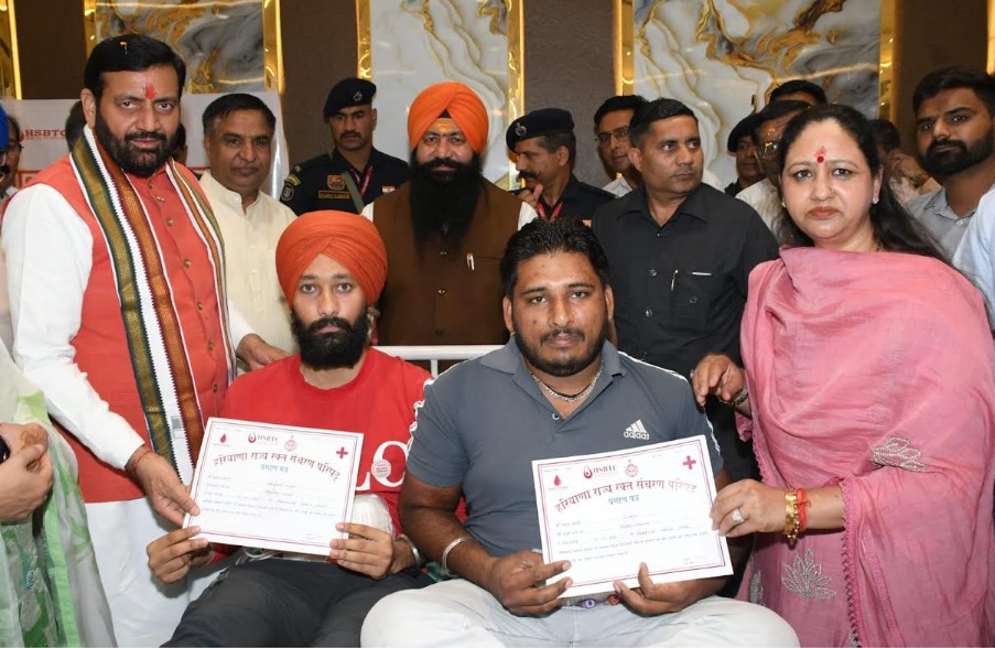 ਡੇਂਗੂ ਦੇ ਮਰੀਜ਼ਾਂ ਲਈ ਮੁਫ਼ਤ ਸਿੰਗਲ ਡੋਨਰ ਪਲੇਟਲੇਟ ਸ਼ੁਰੂ ਕਰਨ ਵਾਲਾ ਹਰਿਆਣਾ ਉੱਤਰੀ ਭਾਰਤ ਦਾ ਪਹਿਲਾ ਸੂਬਾ: ਨਾਇਬ ਸਿੰਘ ਸੈਣੀ