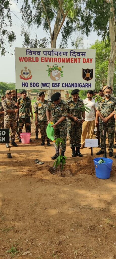 विश्व पर्यावरण दिवस पर बीएसएफ पश्चिमी कमान द्वारा मेगा वृक्षारोपण अभियान आयोजित