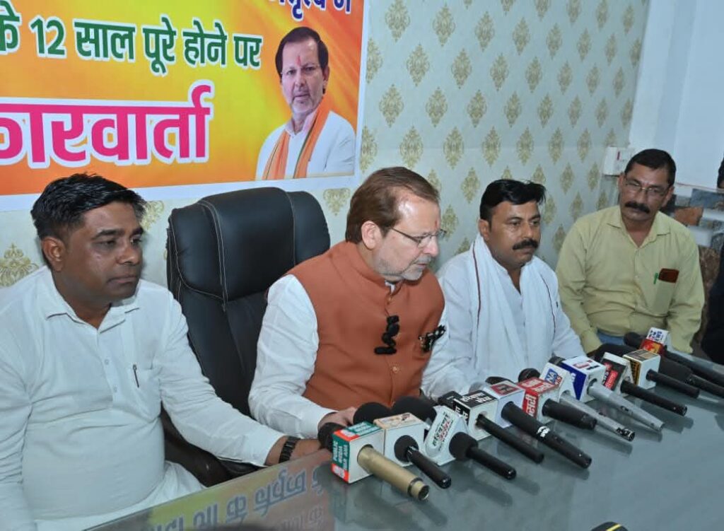 पीएम मोदी के नेतृत्व में भारत आत्मविश्वास, आत्मनिर्भरता और आत्मगौरव के साथ बढ रहा है आगे: डॉ अरविंद शर्मा