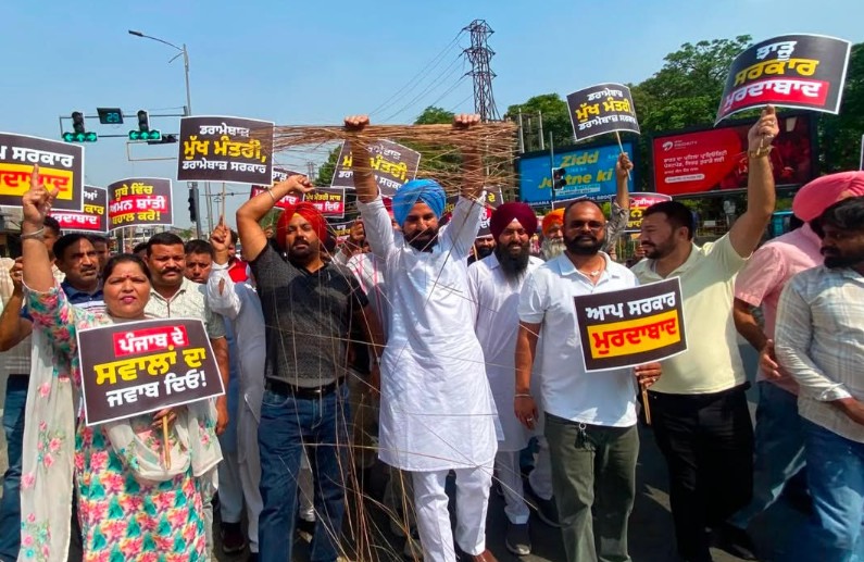 ਆਪ ਨੇ ਝਾੜੂ ਵਿਖਾ ਕੇ ਪੰਜਾਬ ਦੇ ਲੋਕਾਂ ਨਾਲ ਧੋਖਾ ਕੀਤਾ: ਵਿਕਰਮ ਬਾਜਵਾ