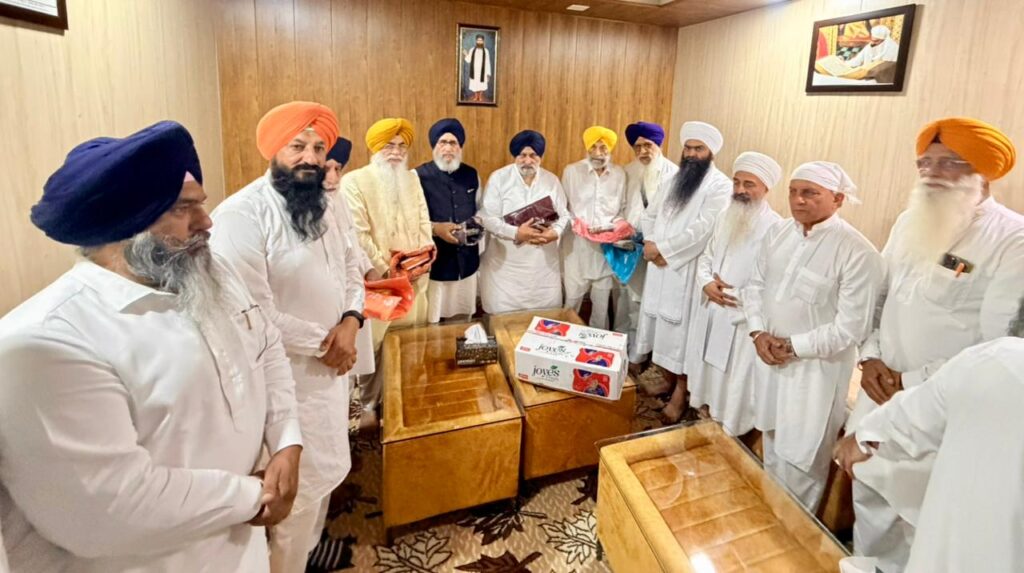 ਆਪਣੇ ਹੀ ਝੂਠ ਦੇ ਜਾਲ ਵਿਚ ਫਸਦੇ ਜਾ ਰਹੇ ਹਨ ਭਗਵੰਤ ਮਾਨ : ਅਕਾਲੀ ਦਲ