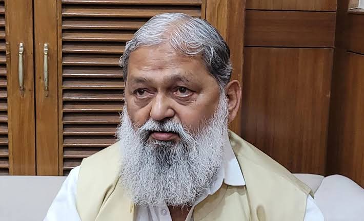 पात्र श्रमिकों को मिलेगा योजनाओं का लाभ, पारदर्शिता और जवाबदेही के साथ होगा पंजीकरण – अनिल विज
