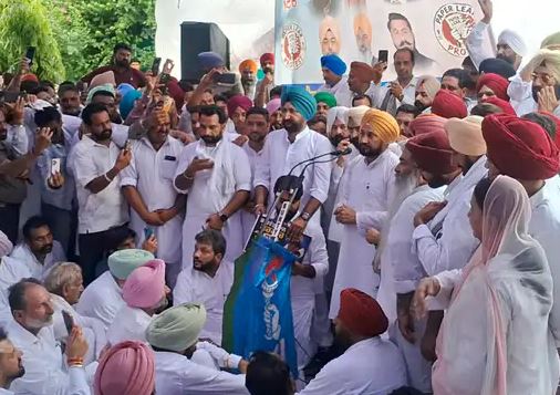 ਫਰੀਦਕੋਟ ’ਚ ਭਰਤੀ ਪ੍ਰੀਖਿਆ ਵਿਵਾਦ ਨੂੰ ਲੈ ਕੇ ਕਾਂਗਰਸ ਦਾ ਧਰਨਾ ਨੌਜਵਾਨਾਂ ਦੇ ਭਵਿੱਖ ਨਾਲ ਖੇਡ : ਚਰਨਜੀਤ ਚੰਨੀ
