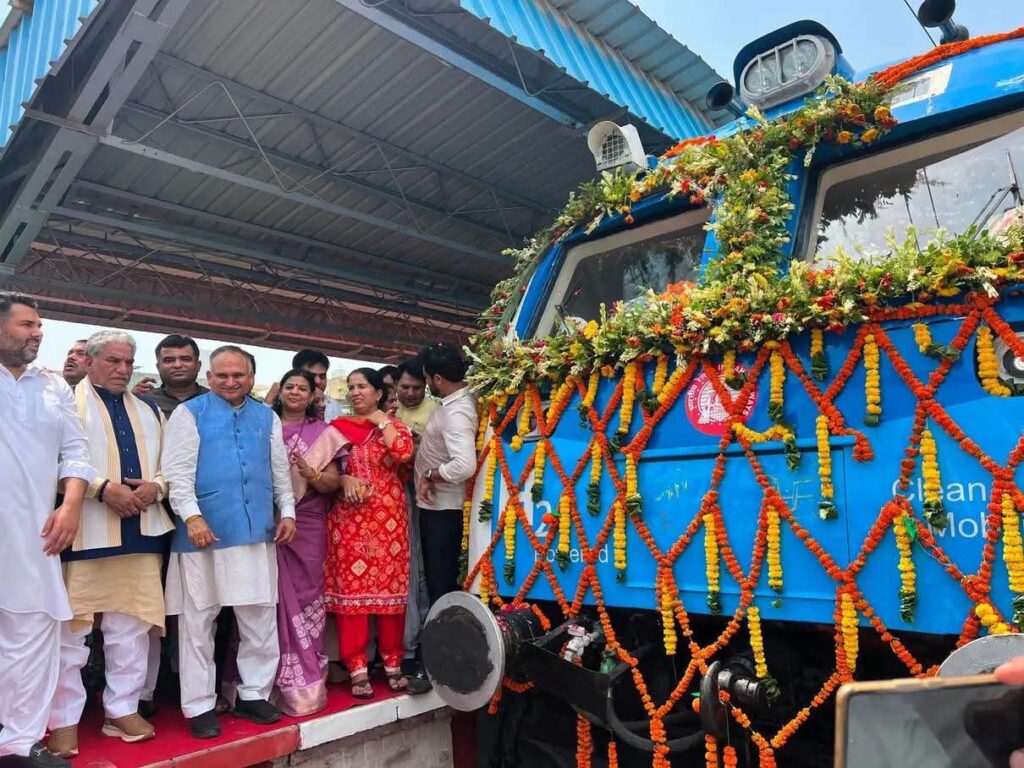 प्रधानमंत्री श्री नरेंद्र मोदी के नेतृत्व में हरियाणा ने रचा इतिहास, स्वच्छ एवं हरित परिवहन की दिशा में देश का बड़ा कदम : कृष्ण लाल पंवार