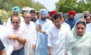 ਮੋਗਾ ਸਦਰ ਥਾਣੇ ’ਚ ਗ੍ਰਨੇਡ ਅਟੈਕ ਮਾਮਲੇ ’ਚ ਪੁਲਿਸ ਨੇ ਰਵਨੀਤ ਬਿੱਟੂ ਨੂੰ ਥਾਣੇ ਅੰਦਰ ਜਾਣ ਤੋ ਰੋਕਿਆ