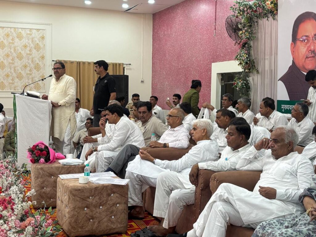 25 सितंबर को मेवात में सम्मान दिवस के रूप में मनाई जाएगी चौधरी देवीलाल की जयंती : अभय सिंह चौटाला