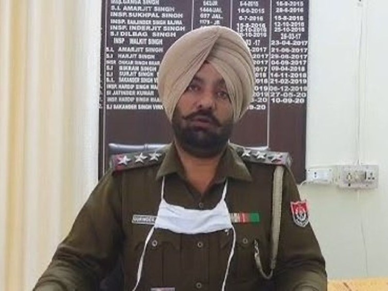 ਪੰਜਾਬ ਇੰਸਪੈਕਟਰ ਵਿਰੁੱਧ ਵੱਡਾ ਦੋਸ਼: ਅਮਰੀਕੀ ਪਰਿਵਾਰ ਤੋਂ ਧਮਕੀਆਂ ਦੇ ਨਾਲ 400,000 ਡਾਲਰ ਦੀ ਫਿਰੌਤੀ ਮੰਗੀ ਗਈ; ਐਫਬੀਆਈ ਦੁਆਰਾ ਨਾਮਜ਼ਦ
