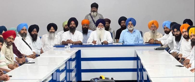 ਪੰਜਾਬ ਦੀਆਂ ਰਾਜਨੀਤਿਕ ਧਿਰਾਂ ਨੇ ਸਿਰਫ਼ ਪੰਜਾਬ ਹੀ ਨਹੀਂ, ਸਗੋਂ ਨੌਜਵਾਨਾਂ ਦੀ ਸੋਚ ਨੂੰ ਵੀ ਪ੍ਰਦੂਸ਼ਿਤ ਕੀਤਾ : ਬਾਪੂ ਤਰਸੇਮ ਸਿੰਘ