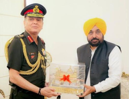 ਸੀਐਮ ਮਾਨ ਵੱਲੋਂ ਪੰਜਾਬ ਅਤੇ ਦੇਸ਼ ਦੀ ਭਲਾਈ ਲਈ ਭਾਰਤੀ ਫੌਜ ਨਾਲ ਮਜ਼ਬੂਤ ਸਹਿਯੋਗ ਦਾ ਸੱਦਾ