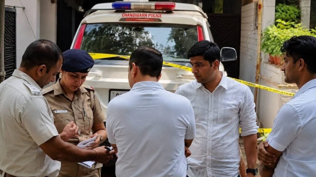 चंडीगढ़ के सेक्टर-42 में संपत्ति विवाद को लेकर एक महिला को गोली मार दी गई