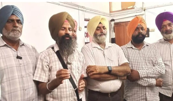 ਹੜਤਾਲ ਖ਼ਤਮ ਕਰਨ ਦੀ ਸੂਰਤ ’ਚ ਗੱਲਬਾਤ ਦੀ ਰੱਖੀ ਸਰਕਾਰ ਨੇ ਸ਼ਰਤ, ਮੁੱਖ ਮੰਤਰੀ ਨੇ ਮਿਨਿਸਟੀਰੀਅਲ ਯੂਨੀਅਨ ਨਾਲ ਮੀਟਿੰਗ ਕੀਤੀ ਰੱਦ ਨਵੇਂ ਭਰਤੀ ਕੀਤੇ ਗਏ ਪੁਲਿਸ ਕਰਮਚਾਰੀਆਂ ਨੂੰ ਨਿਯੁਕਤੀ ਪੱਤਰ ਸੌਂਪੇ।