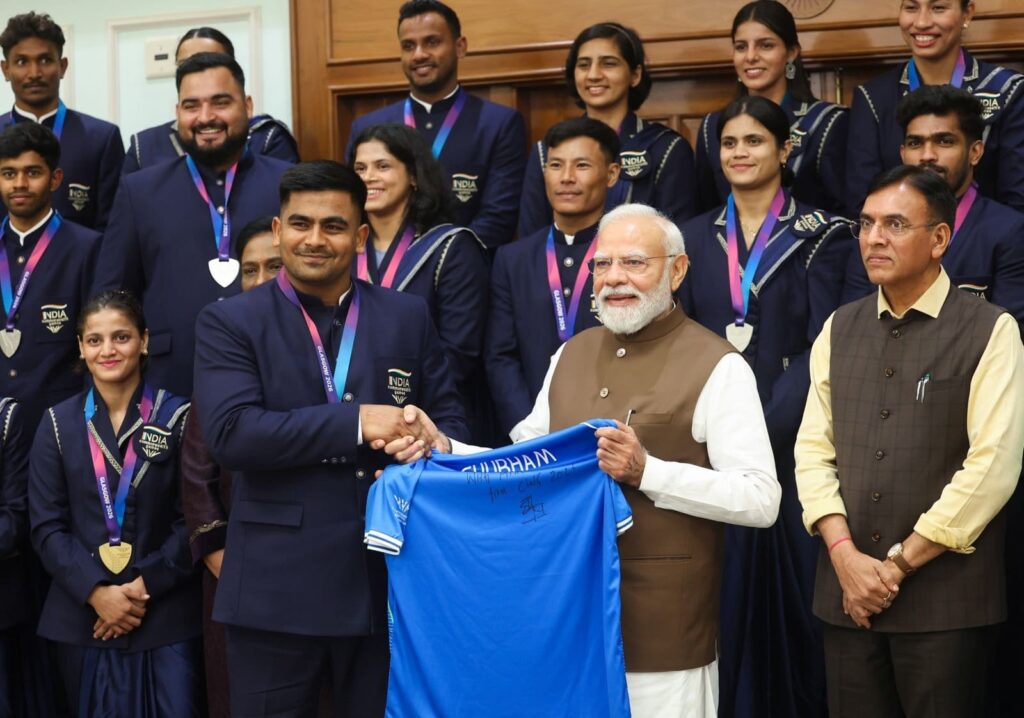 कॉमनवेल्थ गेम्स में मेडल जीतकर हरियाणा राज्य का मान बढ़ाने वाले खिलाड़ियों ने प्रधानमंत्री नरेंद्र मोदी से की मुलाकात