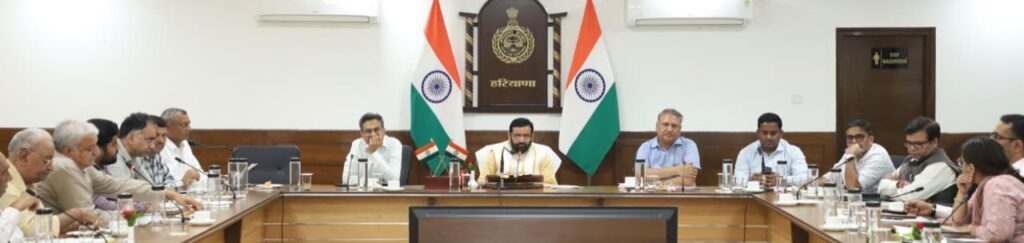 मुख्यमंत्री नायब सिंह सैनी ने कस्टम मिल्ड राइस (सीएमआर) डिलीवरी के संबंध में राइस मिलर्स तथा अधिकारियों के साथ की बैठक