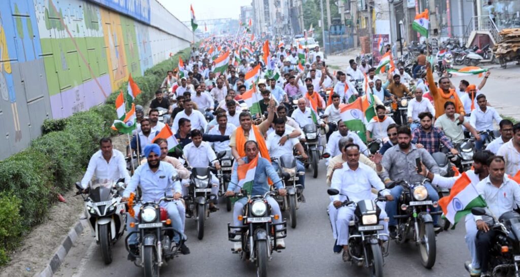 इस देश की मिट्टी से है हमारी पहचान, तिरंगा हमारी शान और भारत हमारा अभिमान- शिक्षा मंत्री महीपाल ढांडा