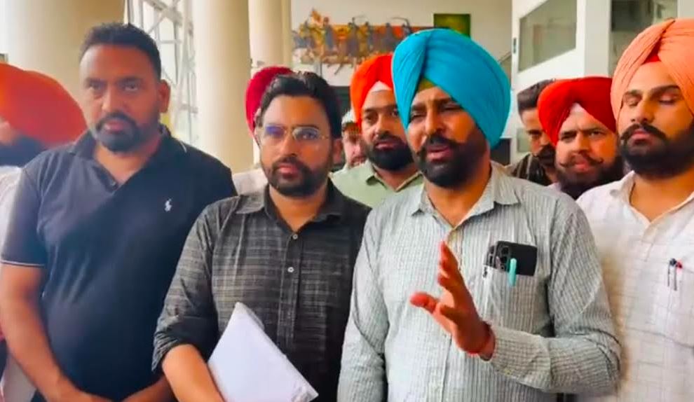 ਪਨਬੱਸ ਤੇ ਪੀਆਰਟੀਸੀ ਦੇ ਕੱਚੇ ਮੁਲਾਜ਼ਮਾਂ ਦੀ ਹੜਤਾਲ ਮੁਲਤਵੀ ਸਰਕਾਰ ਤੋਂ ਮਿਲੇ ਭਰੋਸੇ ਮਗਰੋਂ ਲਿਆ ਫੈਸਲਾ