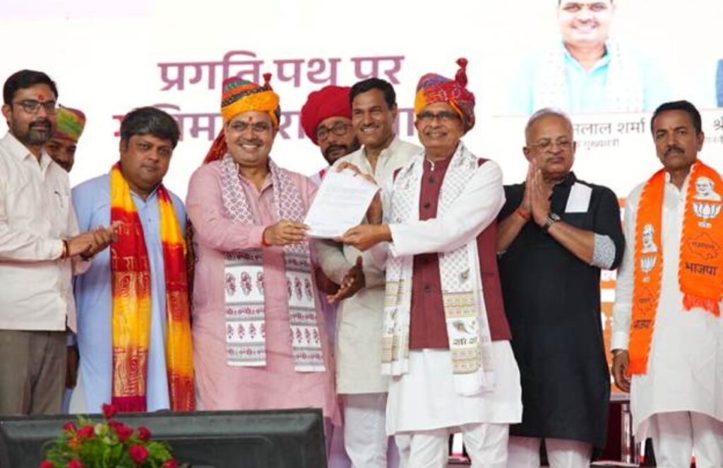 राजस्थान दौरे में केंद्रीय मंत्री शिवराज सिंह चौहान ने दी प्रधानमंत्री आवास योजना–ग्रामीण में 2.89 लाख पक्के मकानों की स्वीकृति, 3,473 करोड़ रु. की बड़ी सौगात