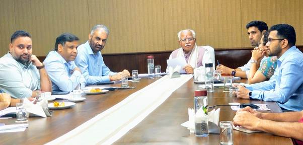 केंद्रीय मंत्री श्री मनोहर लाल जी ने चंडीगढ़ में शहरी-स्वच्छ भारत मिशन के प्रगति की समीक्षा की; परियोजनाओं के त्वरित कार्यान्वयन और बेहतर स्वच्छता के निर्देश दिए
