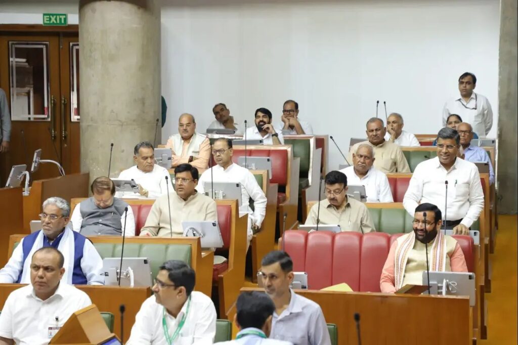 विश्वविद्यालयों के गेस्ट फैकल्टी को मिलेगी सेवा सुरक्षा, सरकार ला रही है नया अधिनियम 2026: महीपाल ढांडा