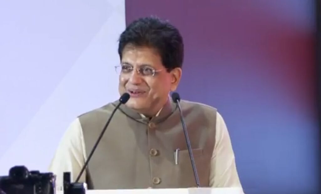 केंद्रीय वाणिज्य और उद्योग मंत्री पीयूष गोयल ने 2030 तक भारत-रूस के बीच 100 बिलियन डॉलर का द्विपक्षीय व्यापार करने के लिए तेजी से आर्थिक साझेदारी बढ़ाने का आह्वान किया