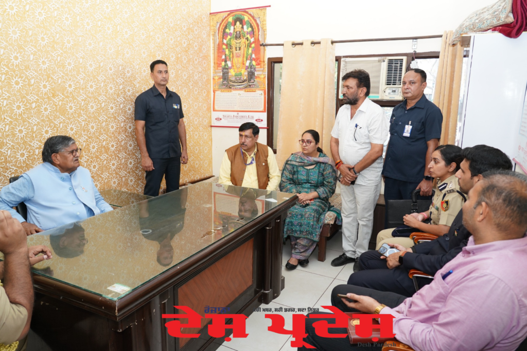 *यू.टी. चंडीगढ़ के प्रशासक ने सेक्टर 26 मंडी का औचक निरीक्षण किया; लापरवाह कर्मचारियों के विरुद्ध कार्रवाई और विकास कार्य समय पर पूरे करने के निर्देश दिए*
