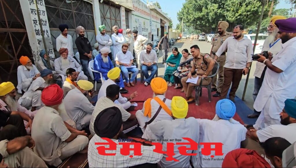 ਪਾਇਲ ਅਦਾਲਤ ਦੇ ਹੁਕਮ ਮਗਰੋਂ ਘੁਡਾਣੀ ਕਲਾਂ ਸੋਸਾਇਟੀ ਦੇ ਦਫ਼ਤਰ ਦੇ ਤਾਲੇ ਖੁੱਲ੍ਹੇ ਘਲੋਟੀ ਅਤੇ ਘੁਡਾਣੀ ਕਲਾਂ ਦੇ ਲੋਕ ਆਹਮੋ-ਸਾਹਮਣੇ;