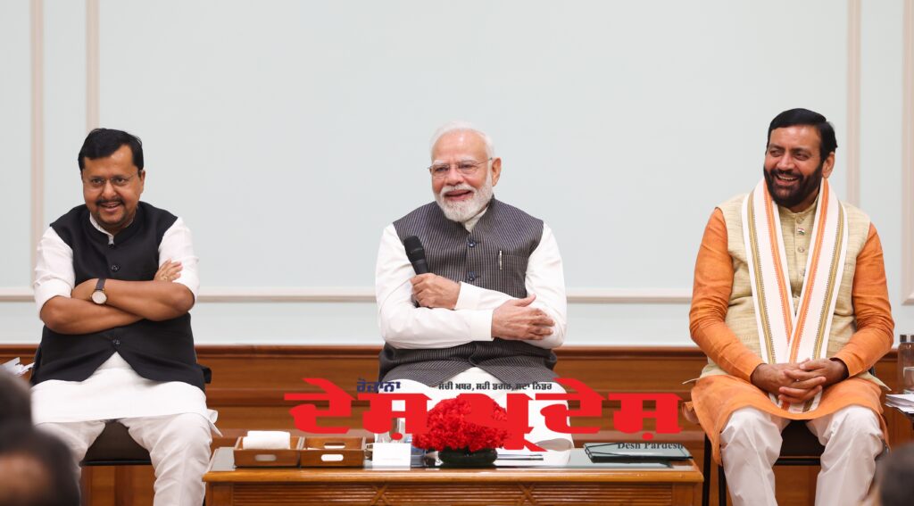 प्रधानमंत्री नरेंद्र मोदी से हरियाणा के मुख्यमंत्री एवं हरियाणा बीजेपी के तमाम विधायकों ने की मुलाकात